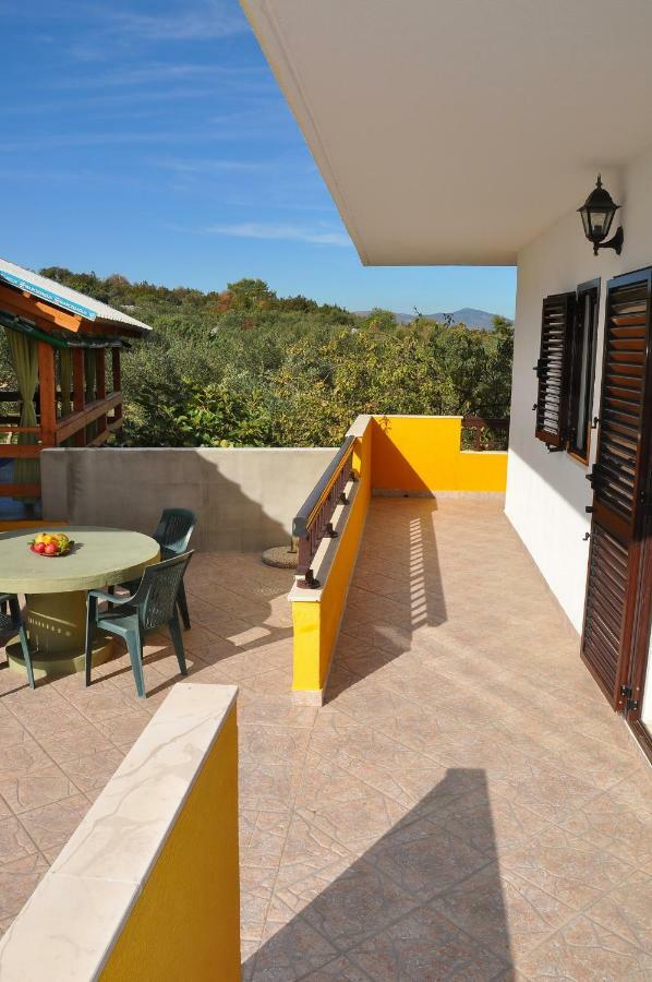 Apartments Villa Annika Slatine Εξωτερικό φωτογραφία