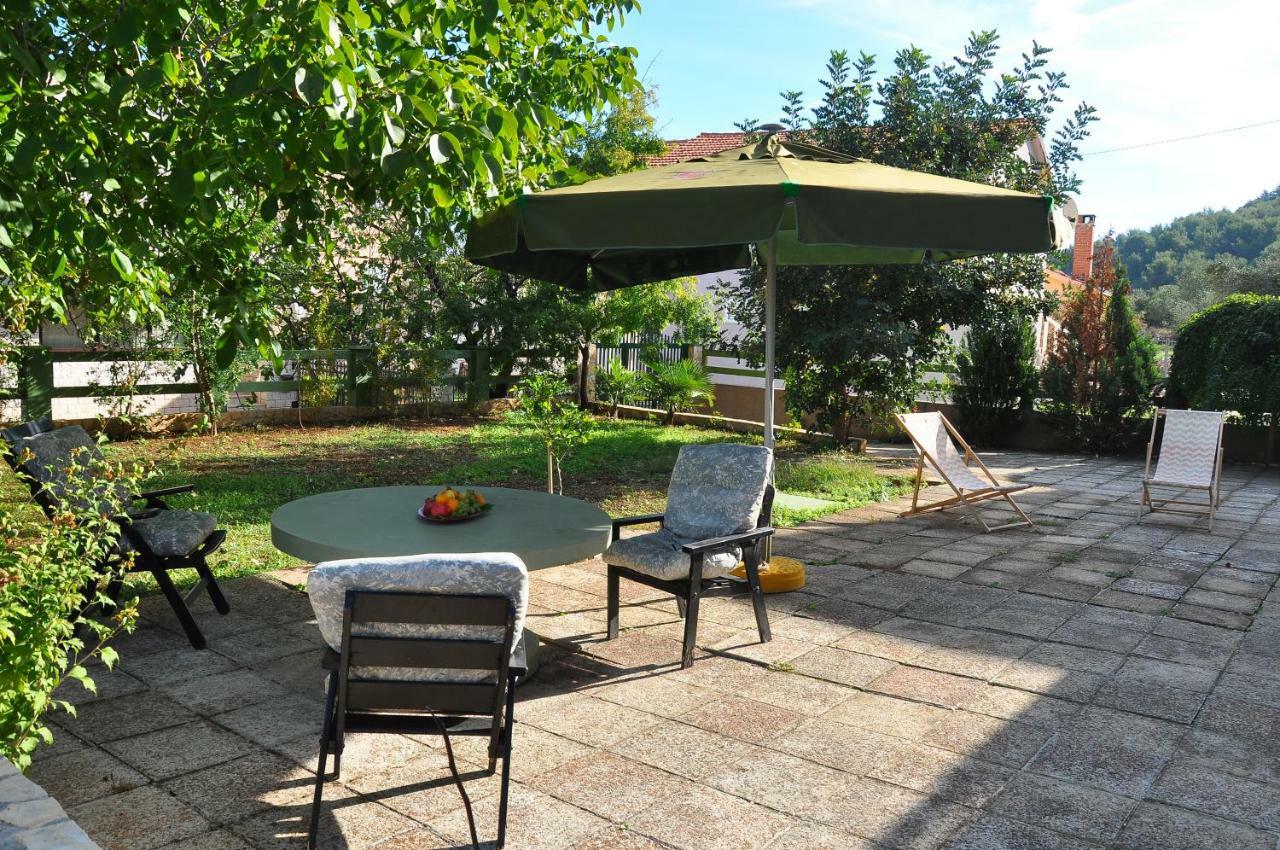 Apartments Villa Annika Slatine Εξωτερικό φωτογραφία